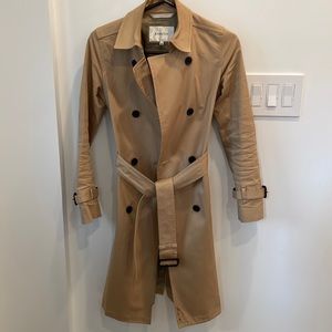 Aritzia Babaton trench coat xxs
